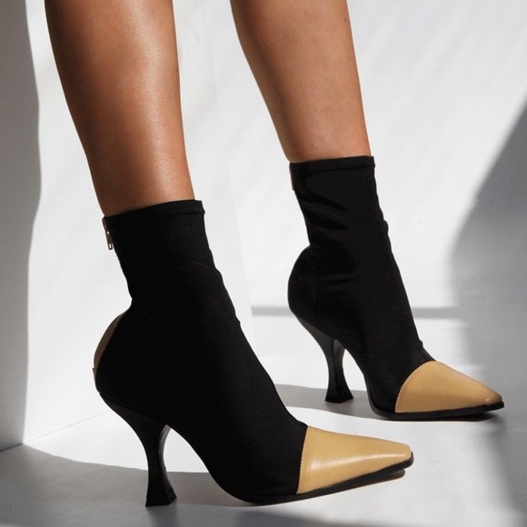 Tony Bianco Stretch Khan Black Sz 8 Ankle Bootie - Picture 2 of 4